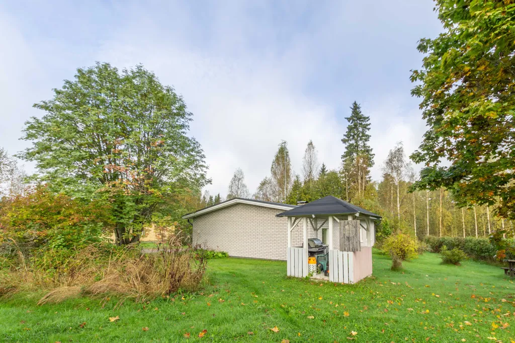 Aed - Detached House with Sauna in Juupajoki