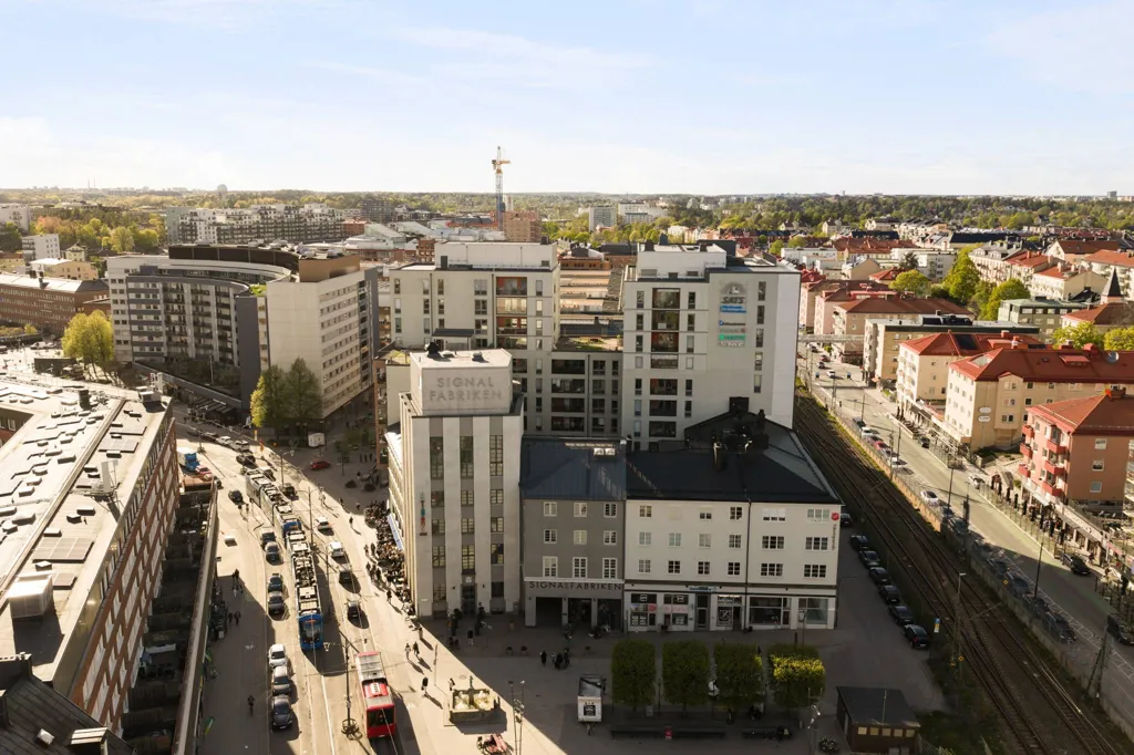 Õhuvaade - Apartment with Double Balconies in Sundbyberg