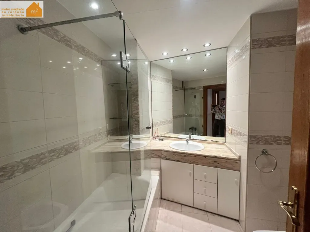 Bagni - Central District Apartment with Air Conditioning