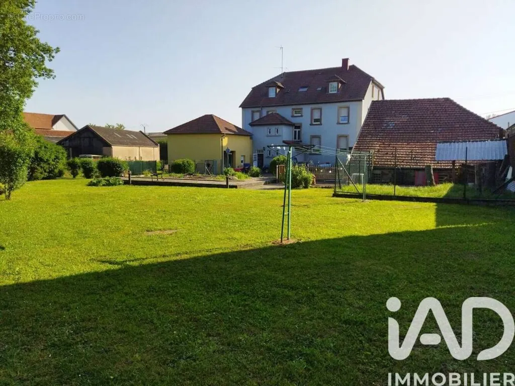 Giardino - Mixed-Use Building with Commercial Space in Drulingen