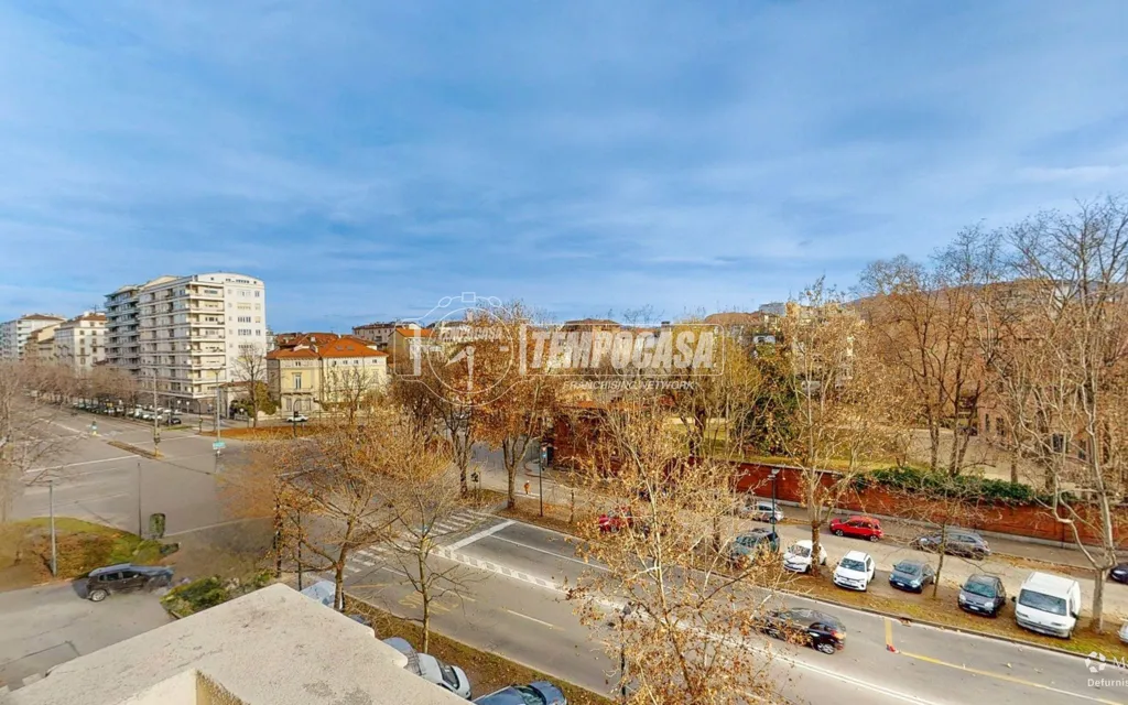 Balcony - Signorile Apartment with Four Balconies in Crocetta