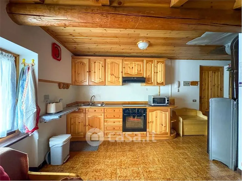 Cuisine - Mountain View Apartment with Private Garage in Campodolcino