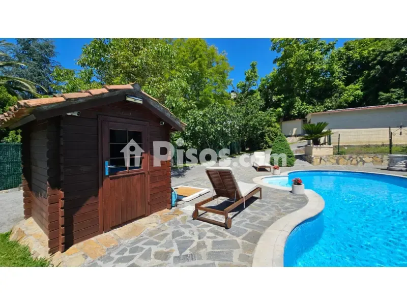 Pool - Independent Villa with Private Pool in Gueñes