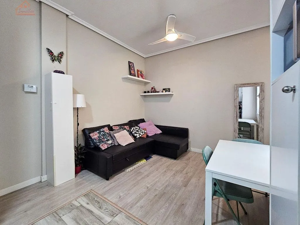 Elutuba - Furnished Flat with AC in Malasaña, Madrid