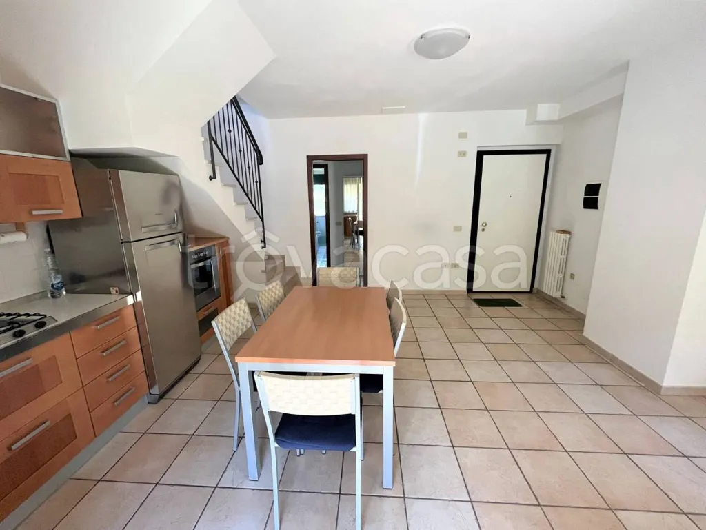 Cuisine - Bright Apartment with Balcony in Urbino