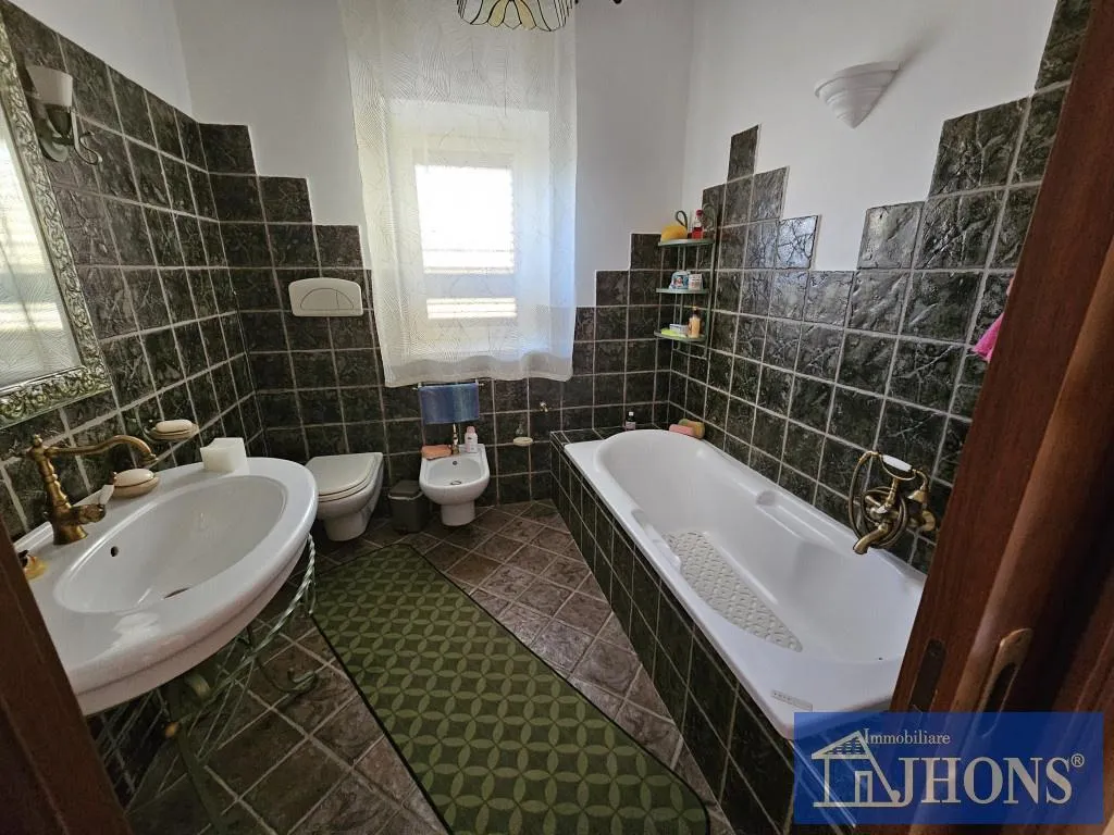 Salles de bain - Restored House with Terrace in Enna