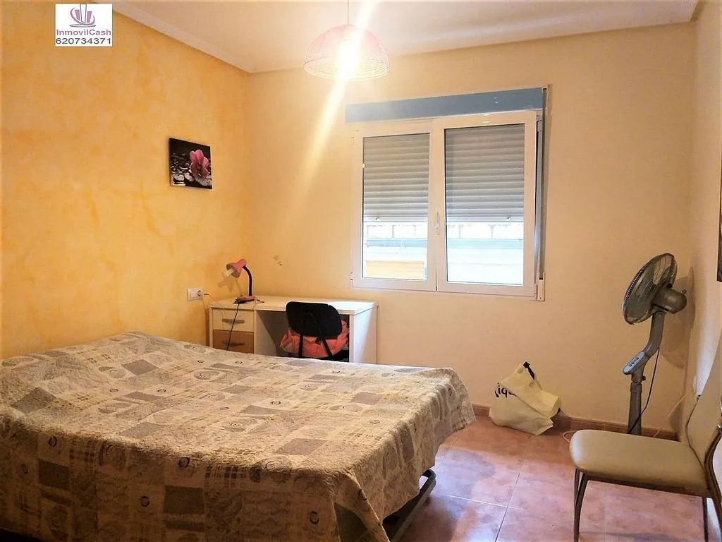Chambres - Furnished Flat with Patio in Florida Alta