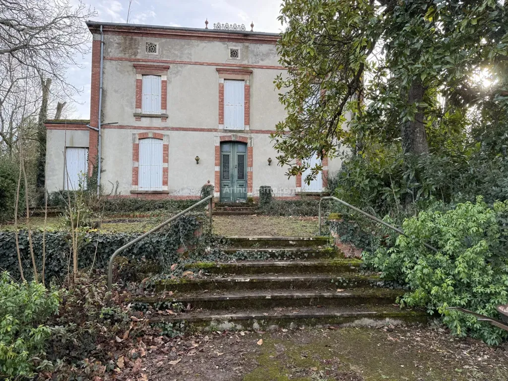 Exterior - Maison de Maître with Garden in Carmaux