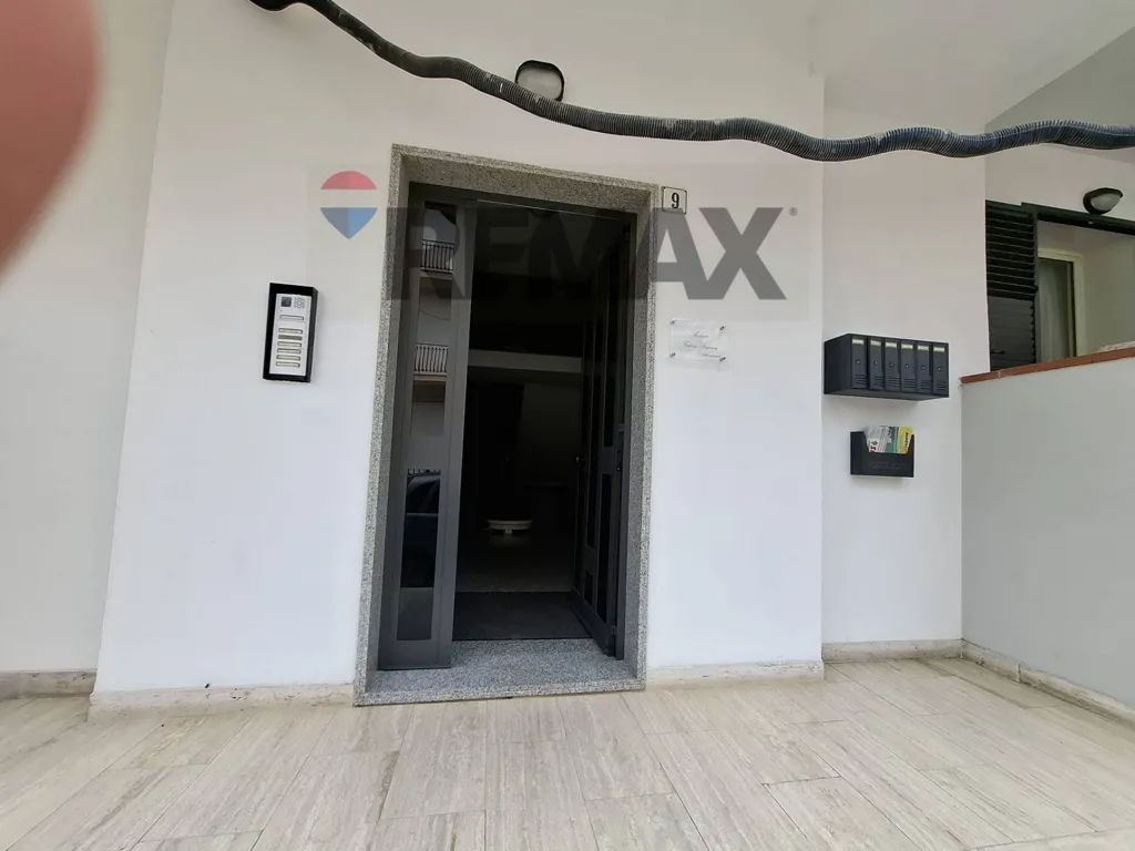 hallway_entrance