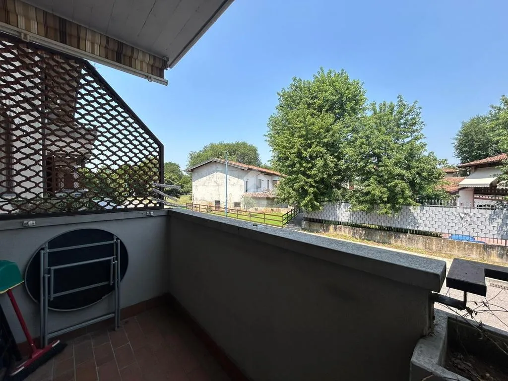 Rõdu - Semi-detached Villa with Solar Panels in Brescia