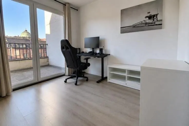 Kabinet - Apartment with City Views in Charleroi