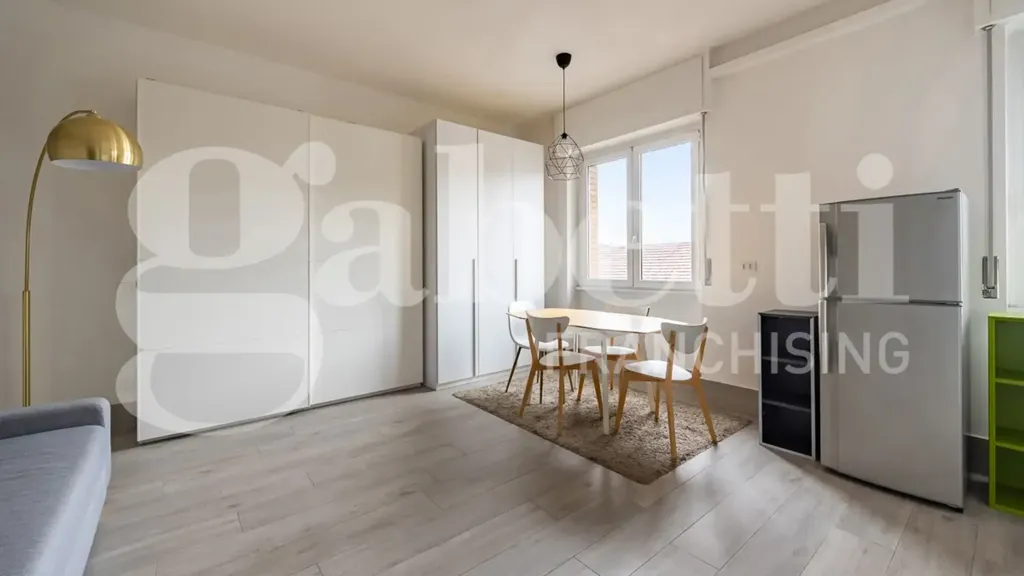 Chambres - Modernised Studio with Balcony in Porta Venezia, Milan