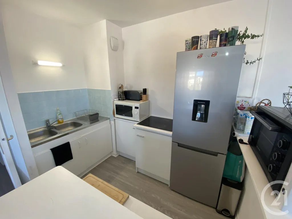 Kitchen - 3-Piece Flat with Balcony in Le Mans