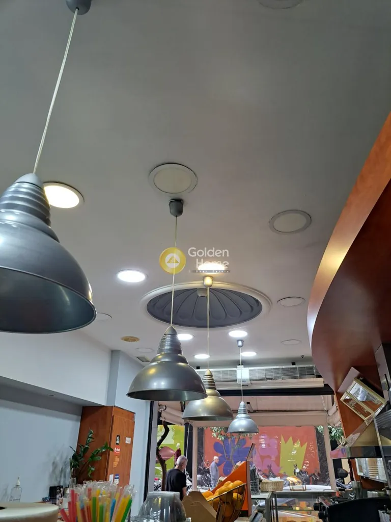 Toad - Café-Tyropitakio in Central Piraeus
