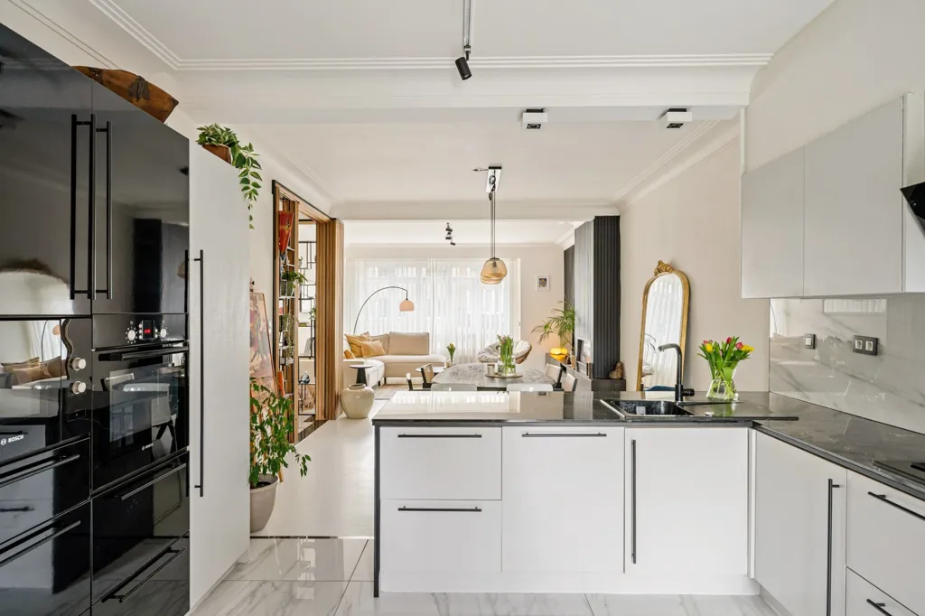 Cucina - Modernist Apartment with Garden in Antwerp