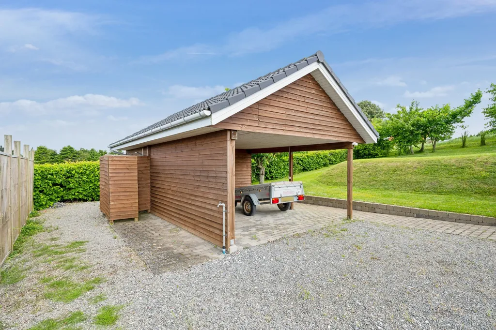 Garaje - Cottage with Garden in Begtrup Vig, Knebel
