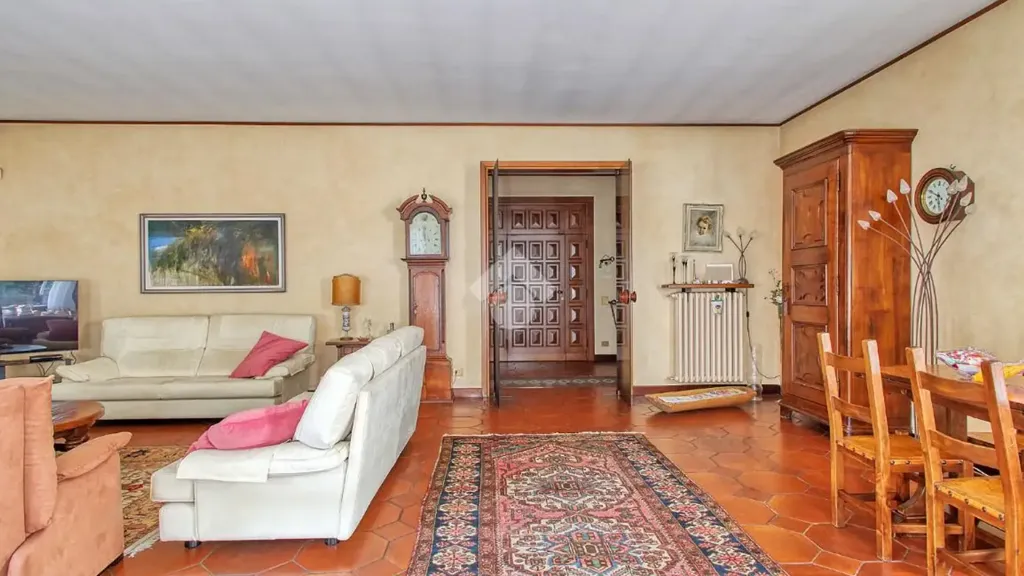 Elutuba - Luxury Villa with Pool near Luvinate
