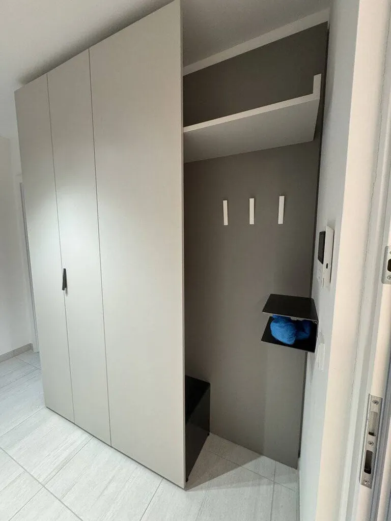 Pièces - Furnished Apartment with Loggia in U1 Vicinity