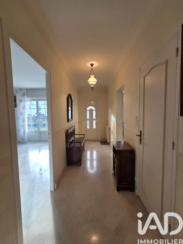 Entrée - Maison avec Balcon et Jardin à Herbignac