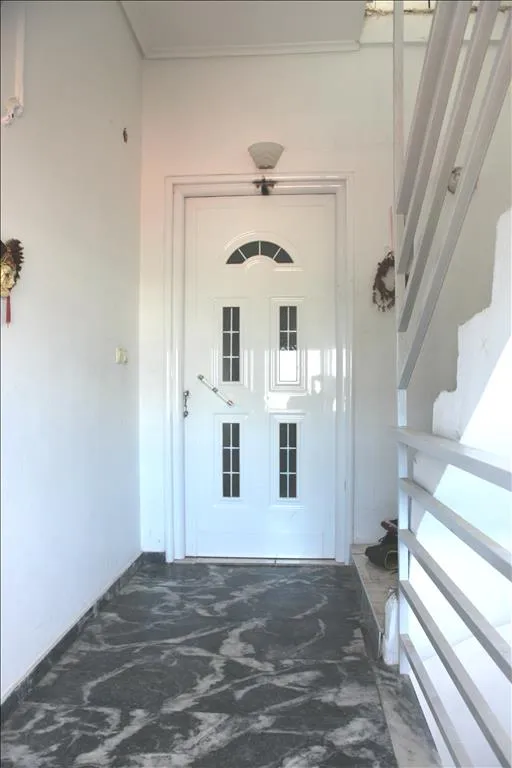 Esik - Flat with Sea View in Korynthos