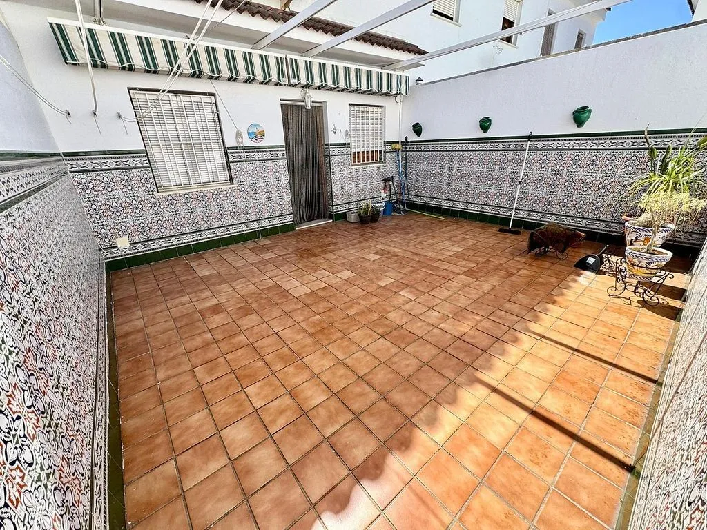 Aed - Semi-detached House with Balcony in Punta Umbría