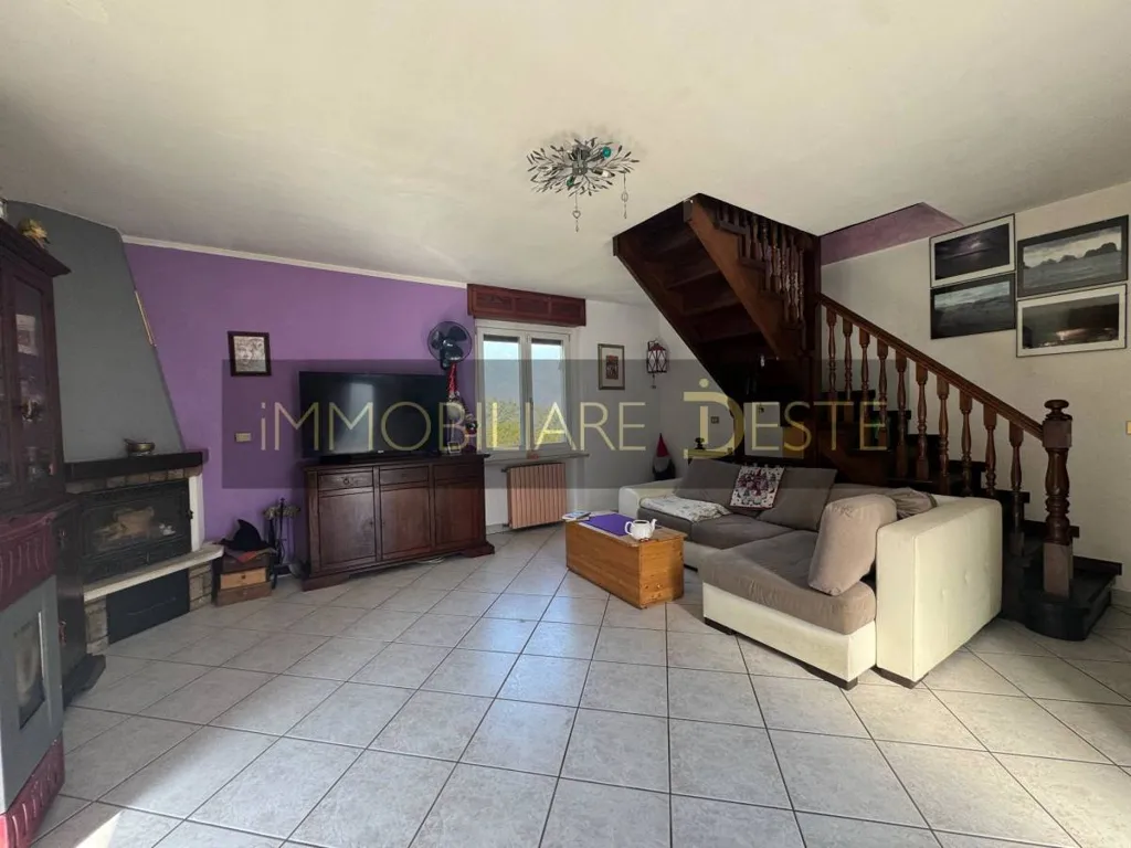 Elutuba - Villa with Private Garden in Rubiana