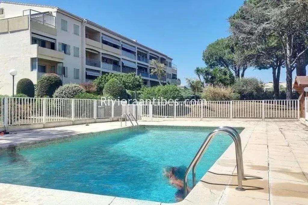 Piscine - Studio Lumineux avec Piscine à Antibes