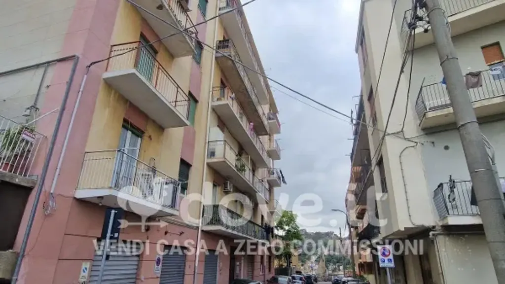 Välivaade - Three-Bedroom Apartment with Balcony in Messina