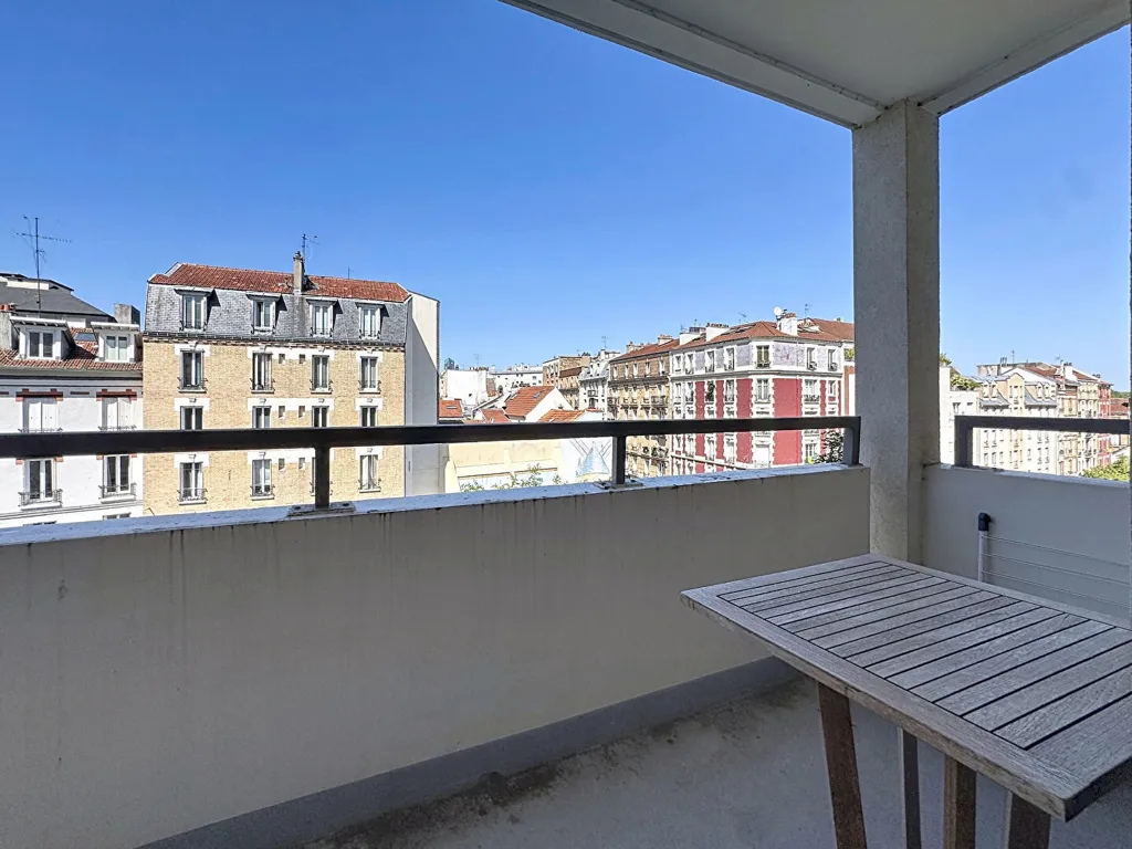 Rõdu - Studio with Eiffel View in Suresnes Centre