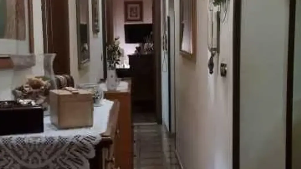Entrée - Apartment with Dual Entrances in Noto