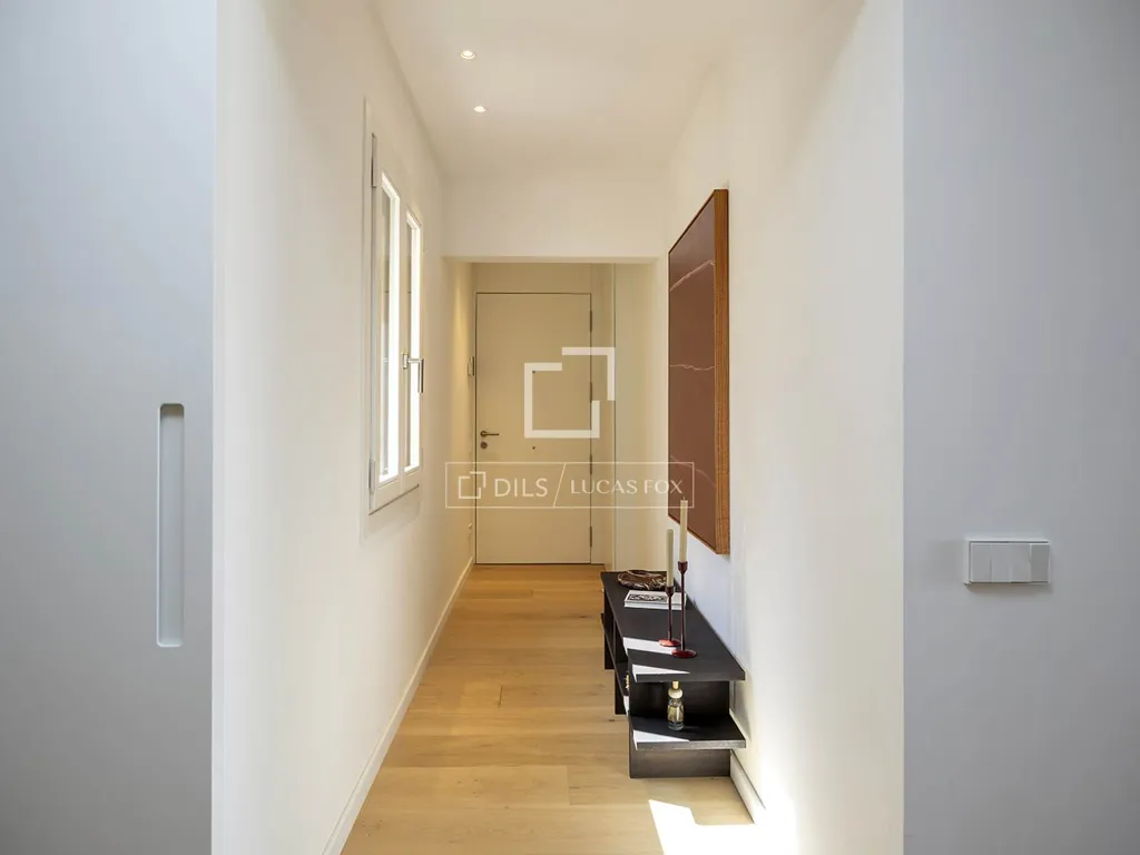 Entrée - Renovated Apartment with Terrace in Eixample Right