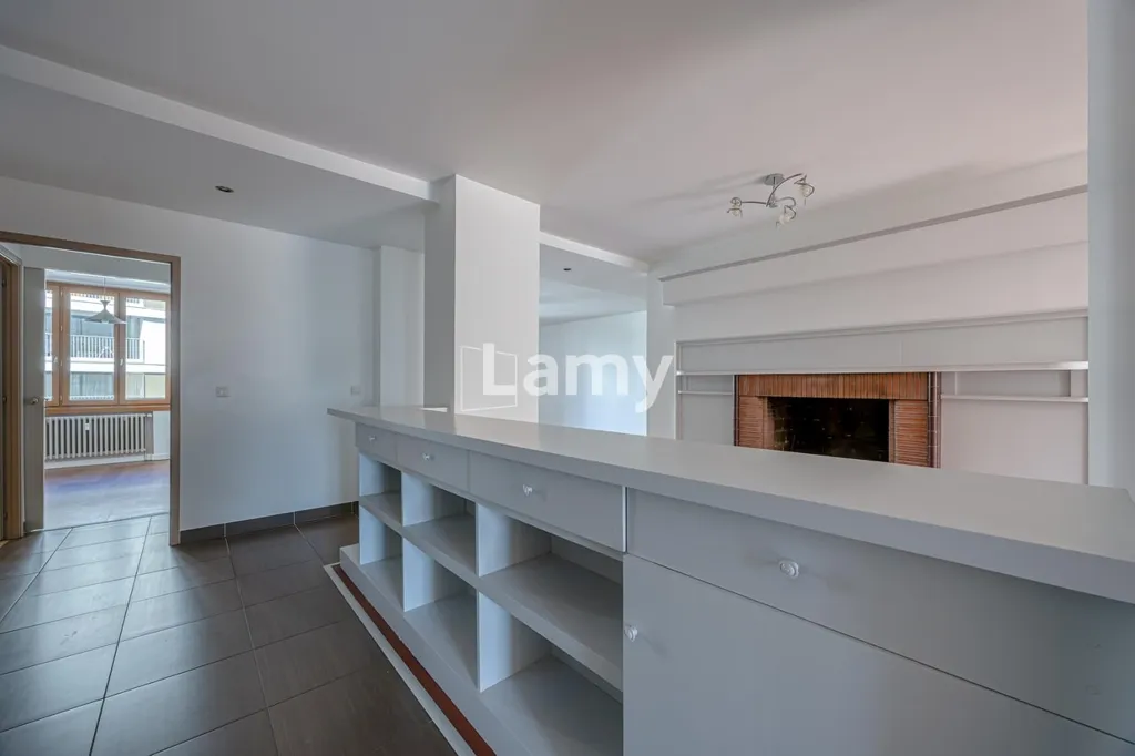 Kitchen - Traversant Apartment with Balcony in Annecy