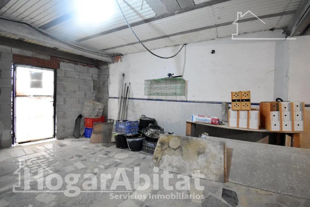 Garage - House with Terrace in Pego