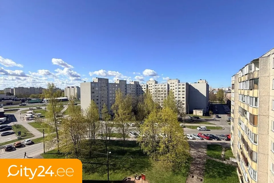 Balcon - Renovated Five-Room Flat in Lasnamäe