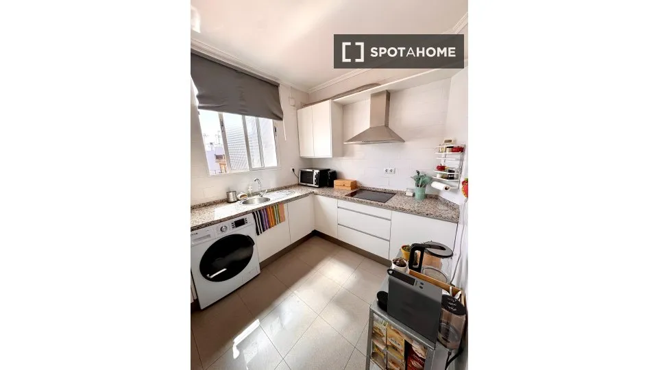 Köök - Shared Room with Terrace in Triana, Seville
