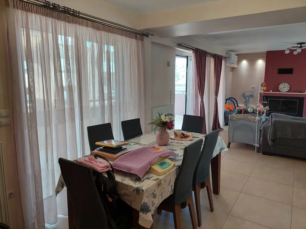 5-toaline korter asukohas Athens