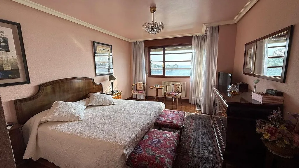 Chambres - Apartment with Pool and Sea View in Castro Urdiales