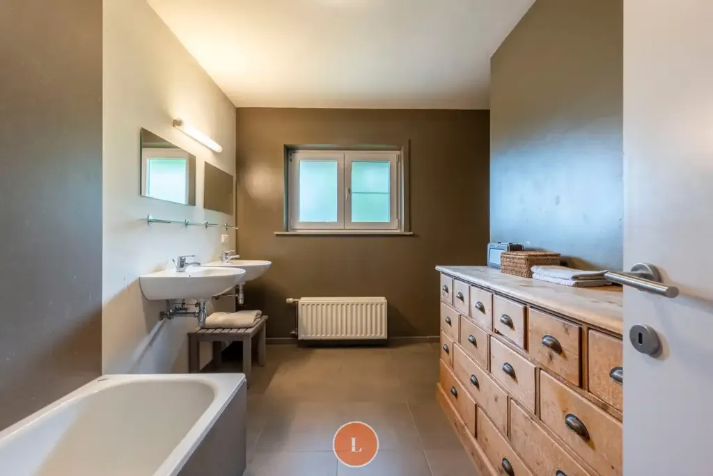 Salles de bain - Maison avec Jardin dans Quartier Calme