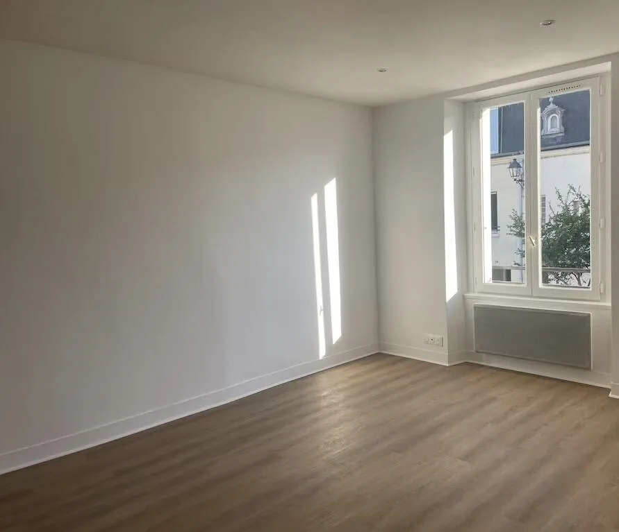 Toad - Studio with Garden Access in Saint-Maur-Créteil