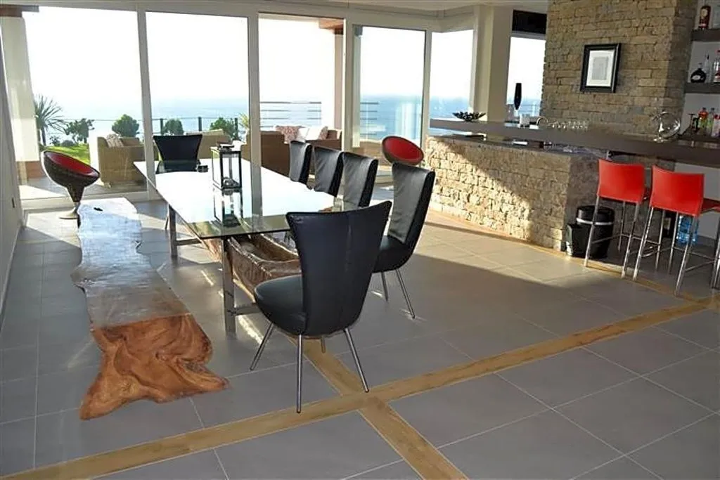 Söögituba - Luxury Villa with Panoramic Views in La Duquesa