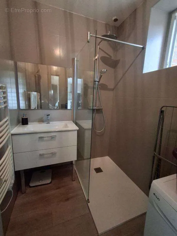Salles de bain - Maison de Bourg avec Jardin à Noyal-sur-Brutz