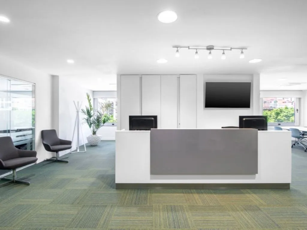 Studio - Commercial Offices with Avenida Access in Oeiras