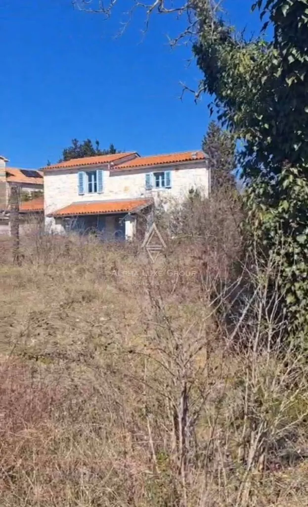 Giardino - Investment Land with Development Potential in Brtonigla