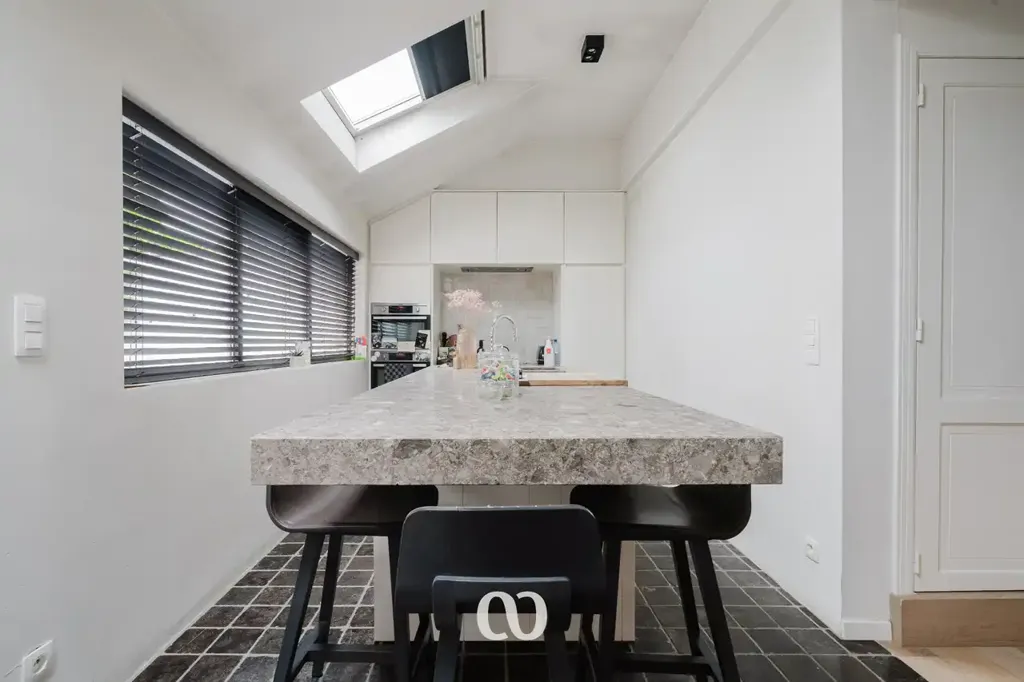 Cucina - Ready-to-Move Flat with Garden in Kruishoutem Centre