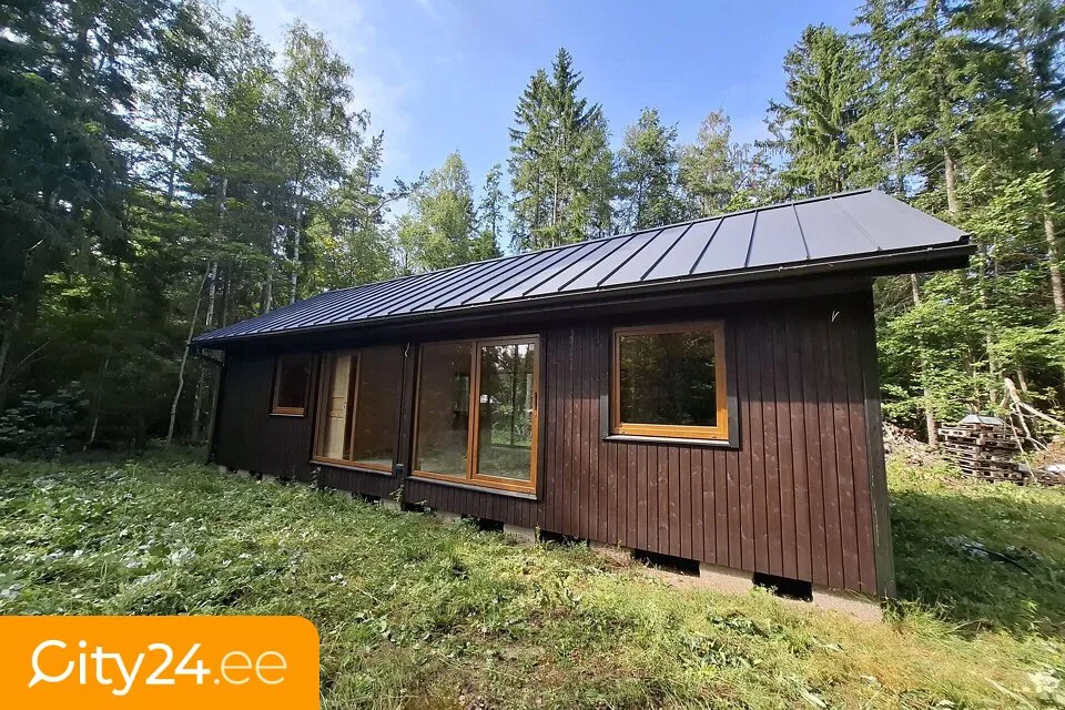 3-toaline maja asukohas Lääne-Nigula vald