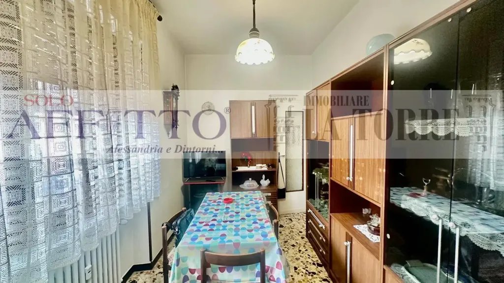 Salle à manger - Apartment with Veranda in Spinetta Marengo