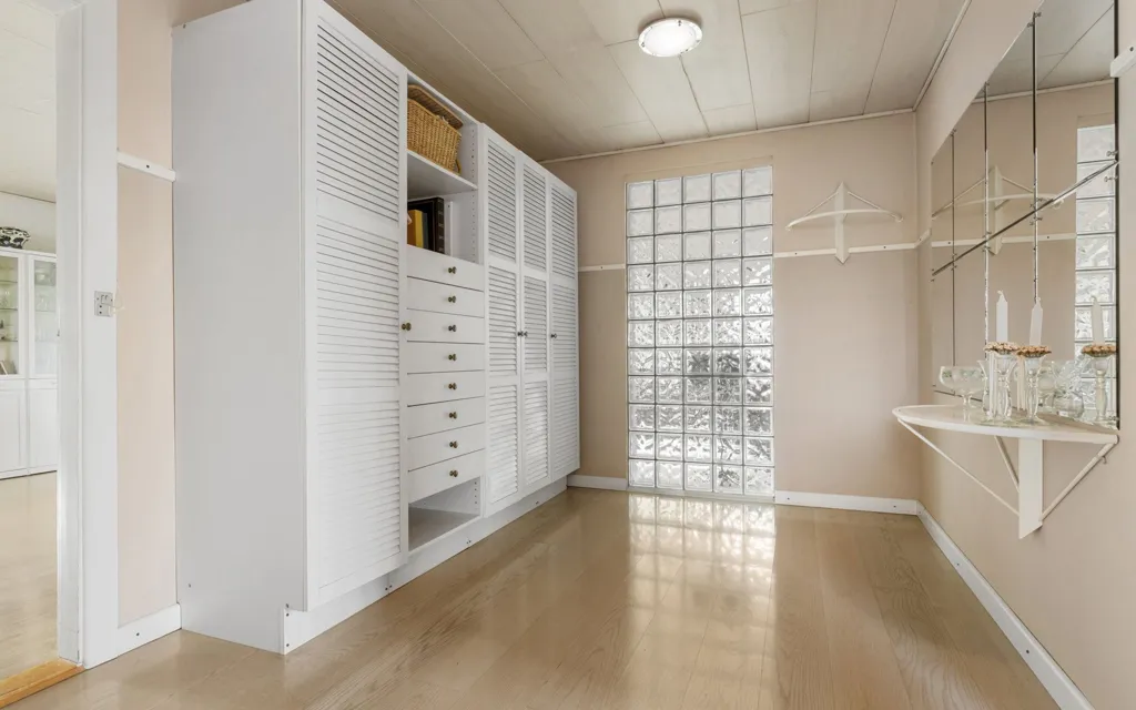 closet_dressing