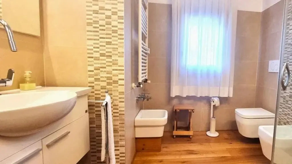 Salles de bain - Recently Refined Villa with Terrace in Padova