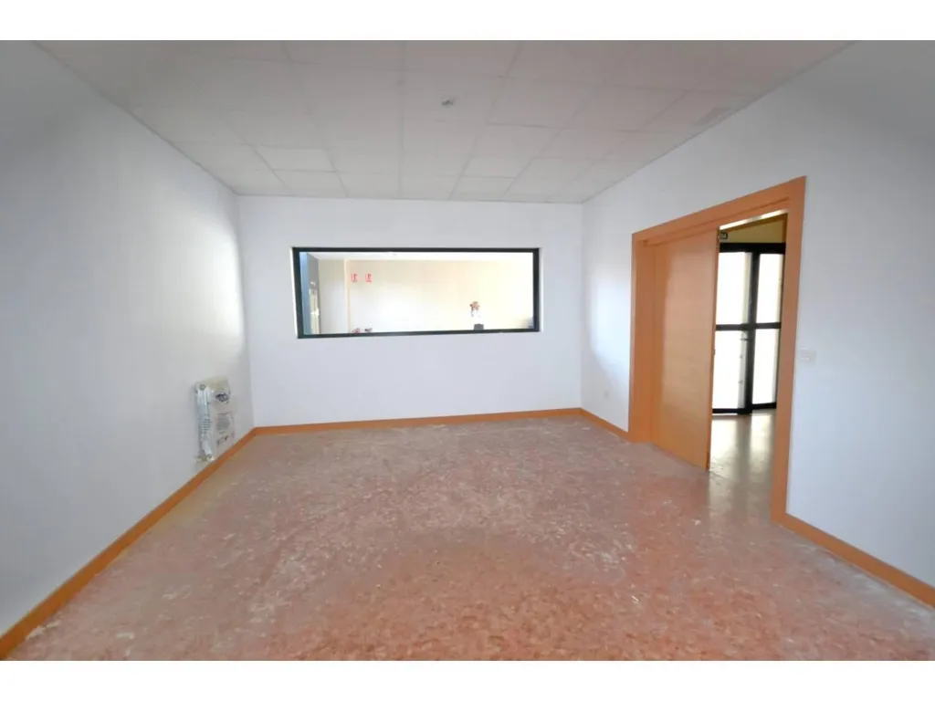 Stanze - Modern Business Premises with Accessibility in Palencia
