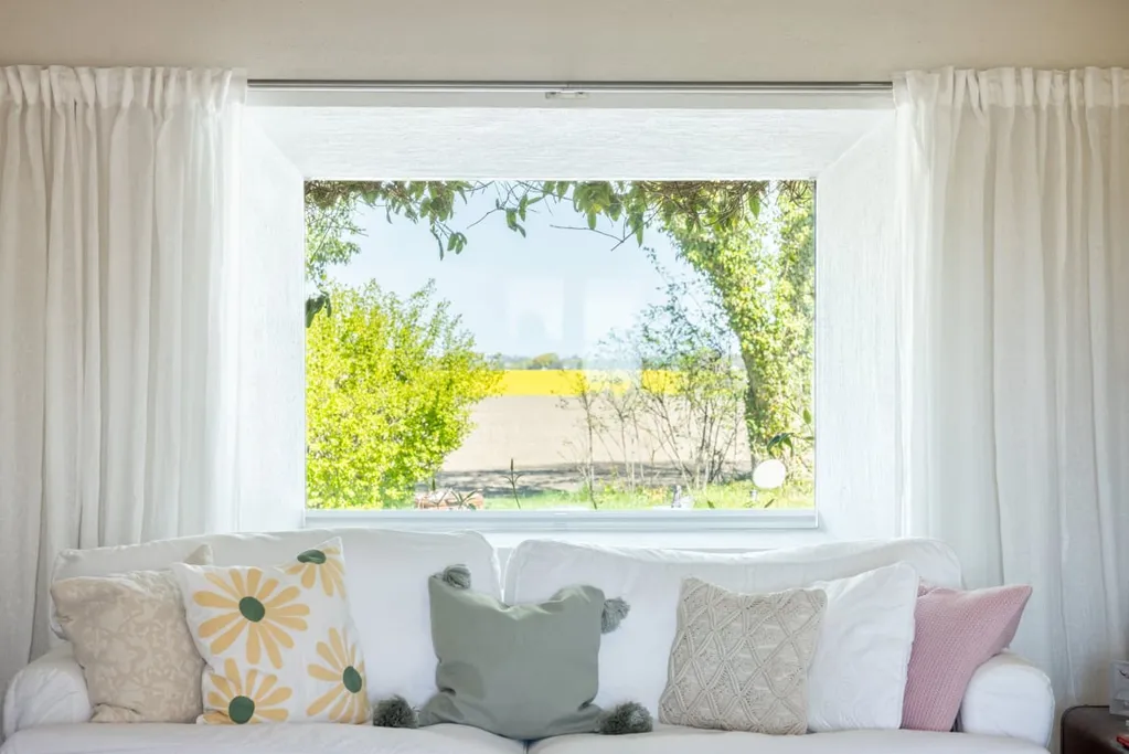 Elutuba - Scandi Farmhouse with Pool and Views in Ystad